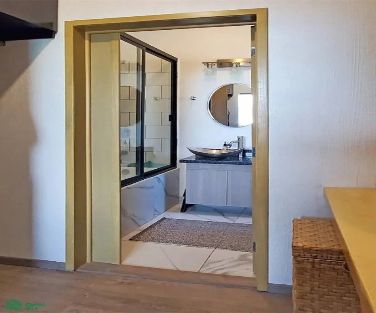 Departamento En Venta,Chapala Centro,Calle Niza oriente 43 int. 3, Chapala, Jalisco 45900, 2 Habitaciones,2 Baños,Calle Niza oriente,MX251044991