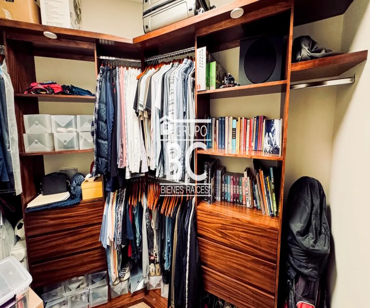 Casa En Venta,Valle Real,Paseo San Rafael 2999, Zapopan, Jalisco 45019, 3 Habitaciones,5 Baños,Paseo San Rafael,3,pXTOmNt