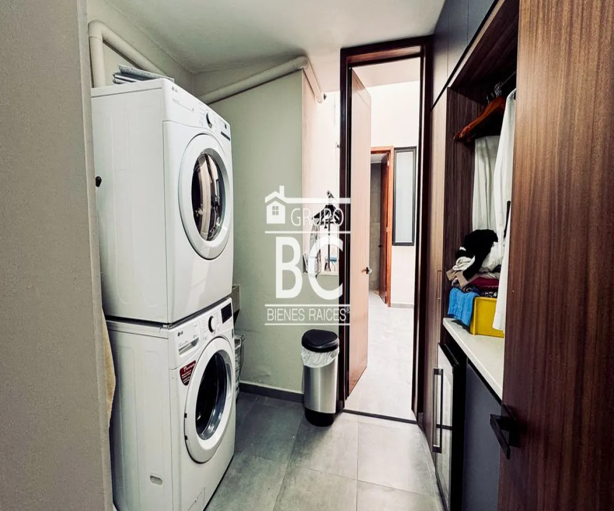 Casa En Venta,Valle Real,Paseo San Rafael 2999, Zapopan, Jalisco 45019, 3 Habitaciones,5 Baños,Paseo San Rafael,3,pXTOmNt