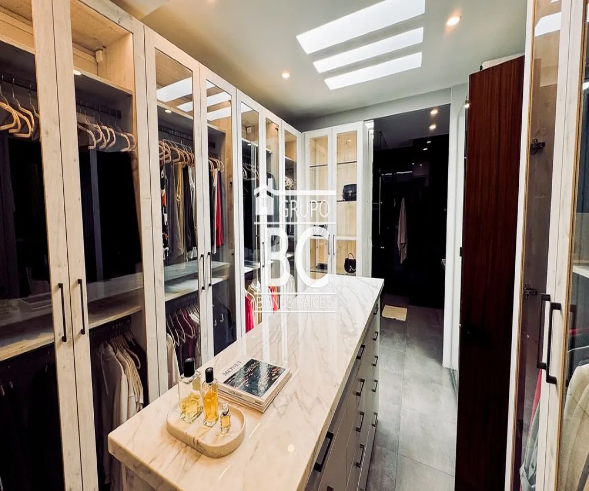 Casa En Venta,Valle Real,Paseo San Rafael 2999, Zapopan, Jalisco 45019, 3 Habitaciones,5 Baños,Paseo San Rafael,3,pXTOmNt