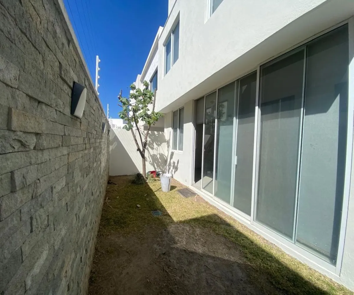 Casa En Venta,Bosques Vallarta,Circuito del Bosque 234 3, Zapopan, Jalisco 45134, 4 Habitaciones,3 Baños,Circuito del Bosque,1,pvxaHSL