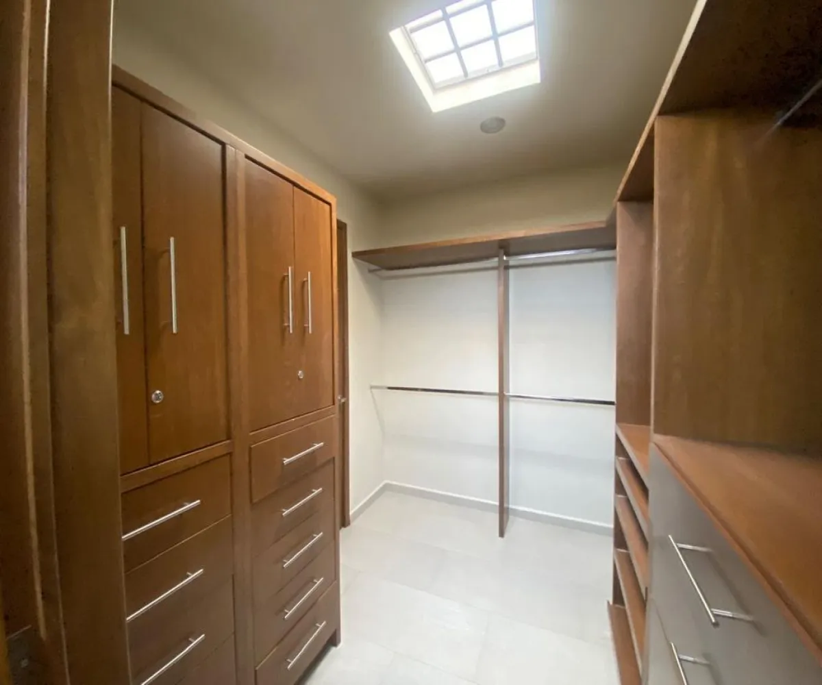 Casa En Venta,Bosques Vallarta,Circuito del Bosque 234 3, Zapopan, Jalisco 45134, 4 Habitaciones,3 Baños,Circuito del Bosque,1,pvxaHSL