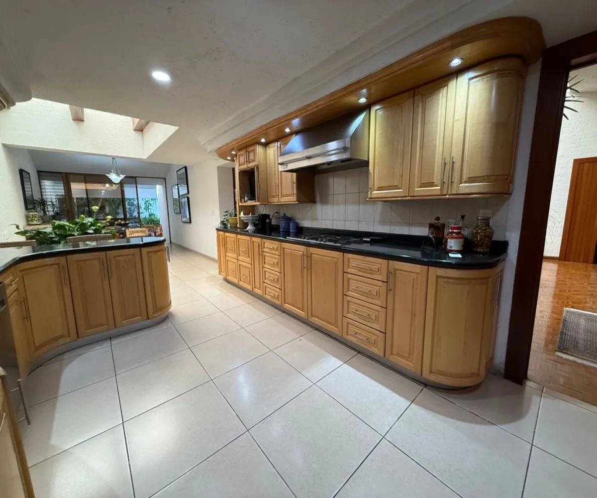 Casa En Venta,Lomas Altas,Paseo Lomas Altas 1406, Zapopan, Jalisco 45129, 4 Habitaciones,3 Baños,Paseo Lomas Altas,2,pMFPBEU