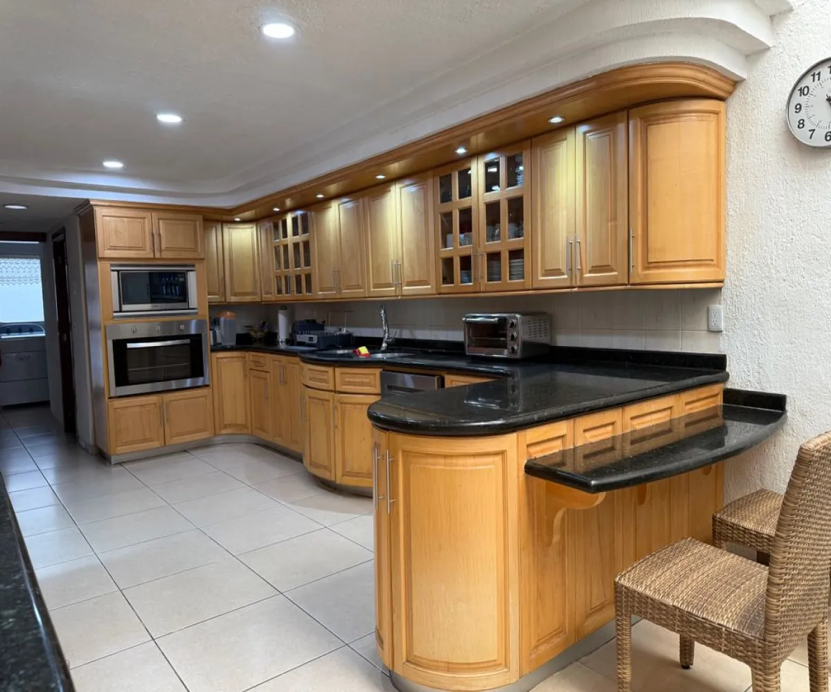 Casa En Venta,Lomas Altas,Paseo Lomas Altas 1406, Zapopan, Jalisco 45129, 4 Habitaciones,3 Baños,Paseo Lomas Altas,2,pMFPBEU