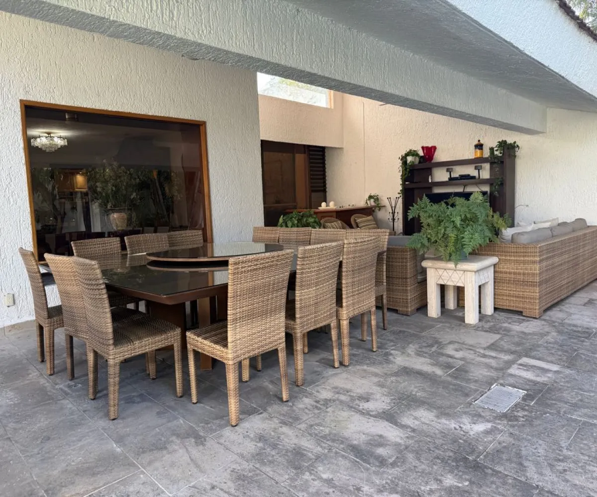 Casa En Venta,Lomas Altas,Paseo Lomas Altas 1406, Zapopan, Jalisco 45129, 4 Habitaciones,3 Baños,Paseo Lomas Altas,2,pMFPBEU