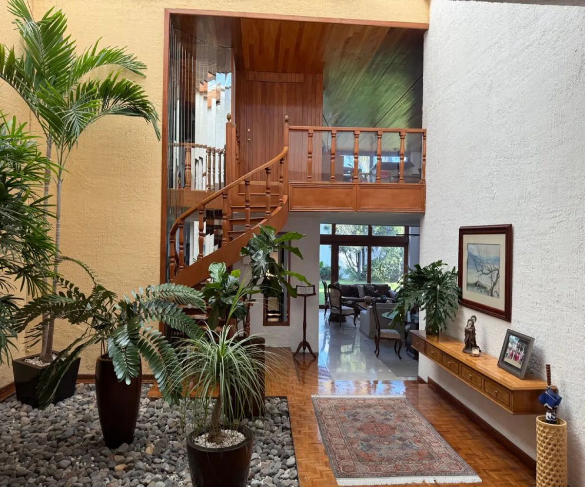 Casa En Venta,Lomas Altas,Paseo Lomas Altas 1406, Zapopan, Jalisco 45129, 4 Habitaciones,3 Baños,Paseo Lomas Altas,2,pMFPBEU