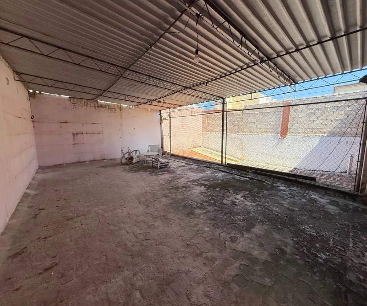 Casa En Venta,Ladron De Guevara,Isabel Prieto 766, Guadalajara, Jalisco 44600, 3 Habitaciones,2 Baños,Isabel Prieto,2,pnhWgcx