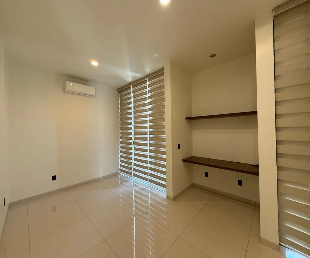 Casa En Venta,El manantial ,Avenida López Mateos Sur 5560, Tlajomulco de Zúñiga, Jalisco 45645, 4 Habitaciones,5 Baños,Avenida López Mateos Sur,2,pHnfLP4