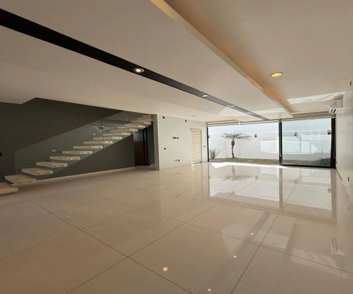 Casa En Venta,El manantial ,Avenida López Mateos Sur 5560, Tlajomulco de Zúñiga, Jalisco 45645, 4 Habitaciones,5 Baños,Avenida López Mateos Sur,2,pHnfLP4