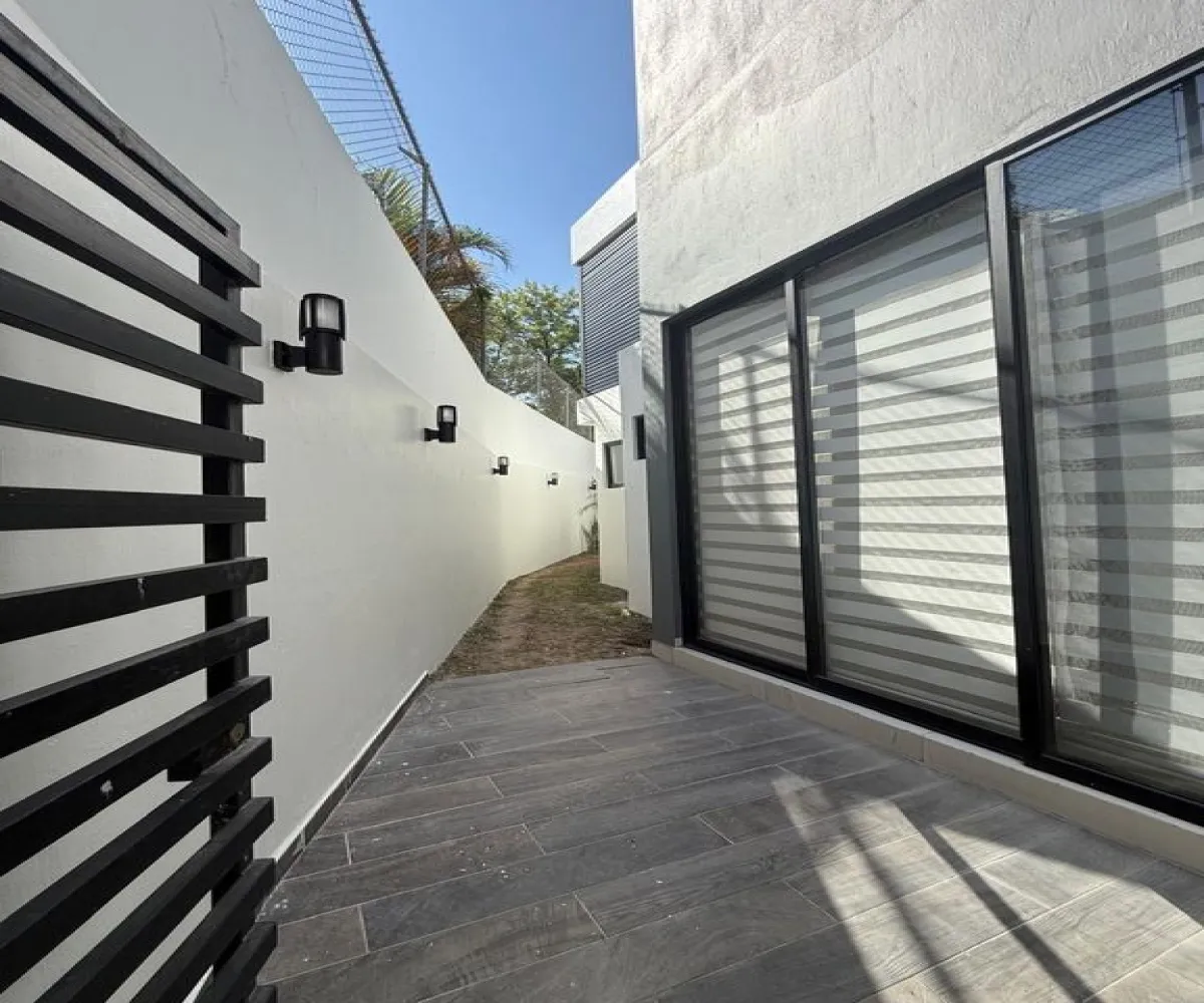 Casa En Venta,El manantial ,Avenida López Mateos Sur 5560, Tlajomulco de Zúñiga, Jalisco 45645, 4 Habitaciones,5 Baños,Avenida López Mateos Sur,2,pHnfLP4