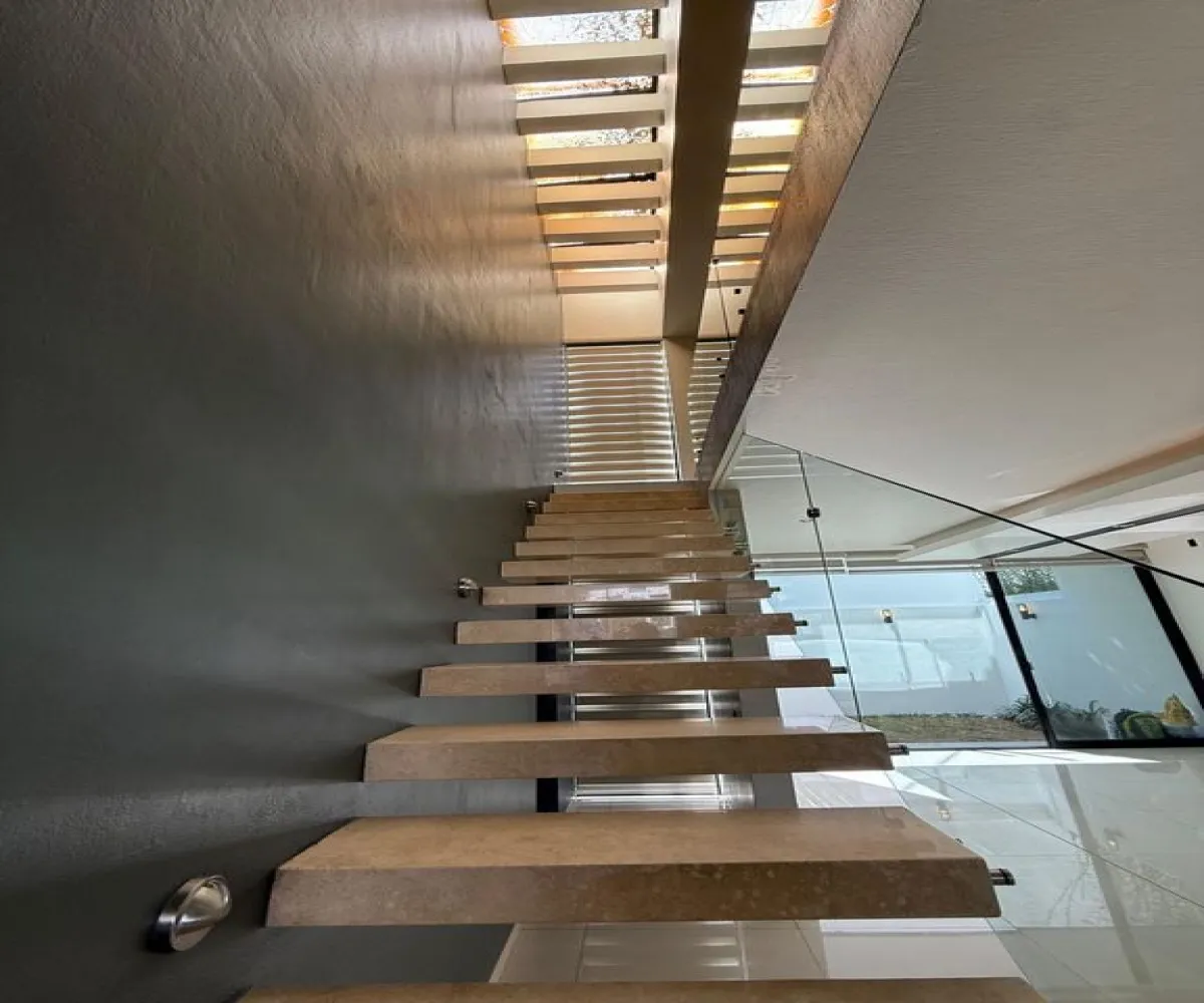 Casa En Venta,El manantial ,Avenida López Mateos Sur 5560, Tlajomulco de Zúñiga, Jalisco 45645, 4 Habitaciones,5 Baños,Avenida López Mateos Sur,2,pHnfLP4