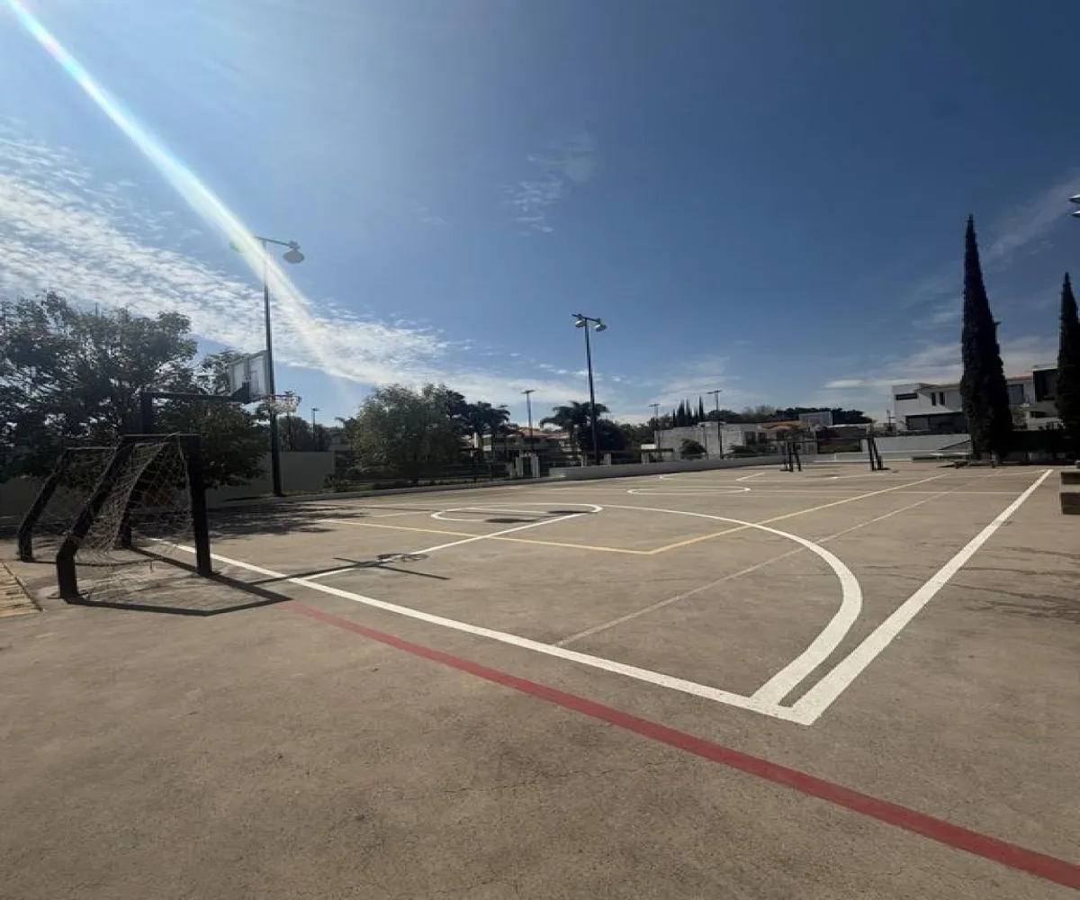 Casa En Venta,El manantial ,Avenida López Mateos Sur 5560, Tlajomulco de Zúñiga, Jalisco 45645, 4 Habitaciones,5 Baños,Avenida López Mateos Sur,2,pHnfLP4