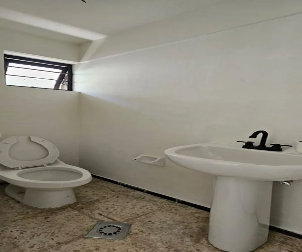 Casa En Venta,Moderna,Privada Santa Eduwiges 2014, Guadalajara, Jalisco 44150, 4 Habitaciones,2 Baños,Privada Santa Eduwiges,3,p28CFZh