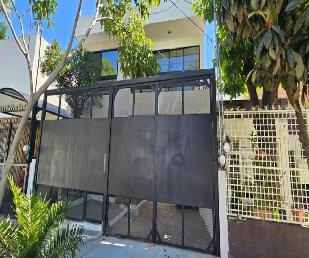 Casa En Venta,Moderna,Privada Santa Eduwiges 2014, Guadalajara, Jalisco 44150, 4 Habitaciones,2 Baños,Privada Santa Eduwiges,3,p28CFZh