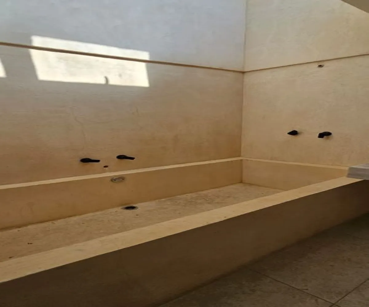 Casa En Venta,Moderna,Privada Santa Eduwiges 2014, Guadalajara, Jalisco 44150, 4 Habitaciones,2 Baños,Privada Santa Eduwiges,3,p28CFZh