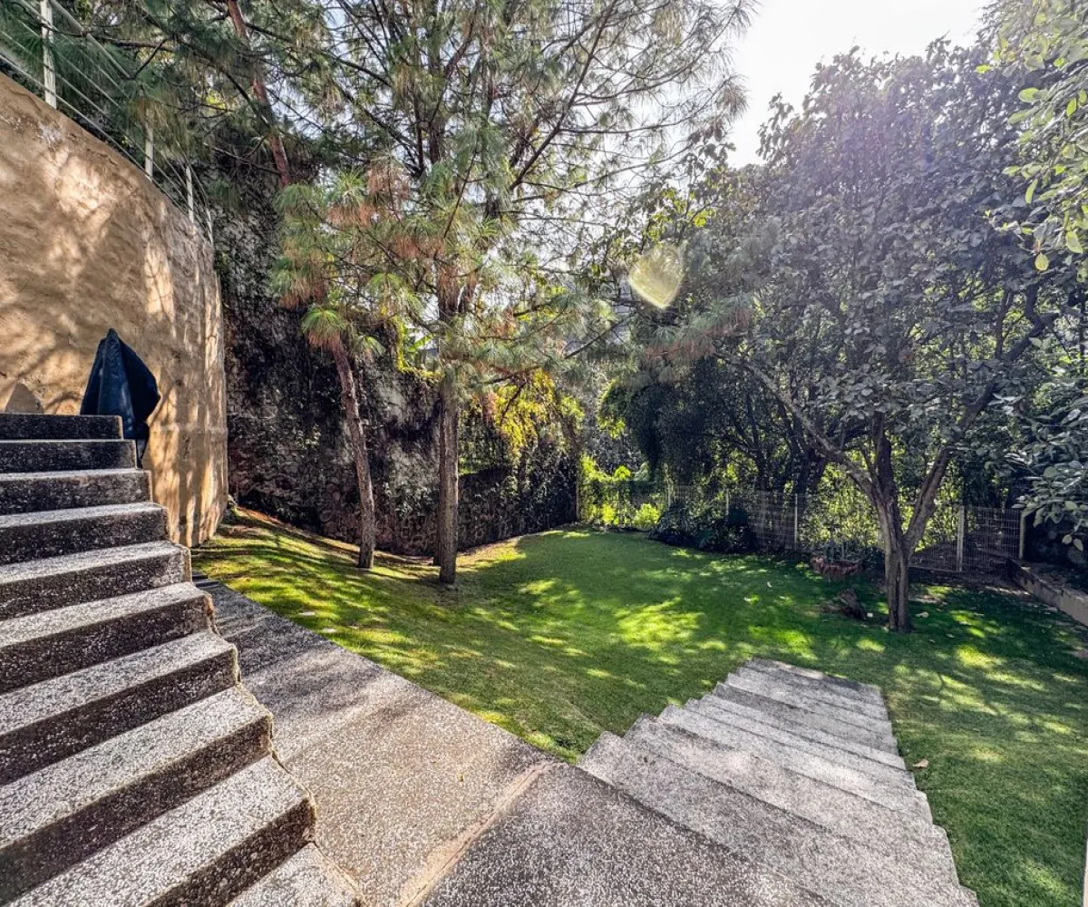 Casa En Venta,El Palomar,Paseo de Los Alamos 136, Tlajomulco de Zúñiga, Jalisco 45643, 4 Habitaciones,3 Baños,Paseo de Los Alamos,2,pnfZUSk