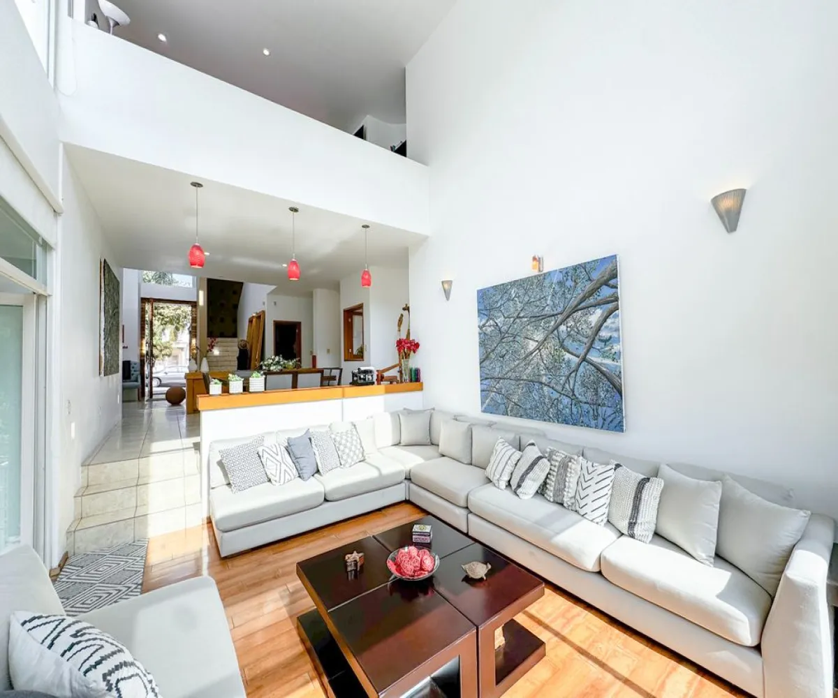 Casa En Venta,El Palomar,Paseo de Los Alamos 136, Tlajomulco de Zúñiga, Jalisco 45643, 4 Habitaciones,3 Baños,Paseo de Los Alamos,2,pnfZUSk