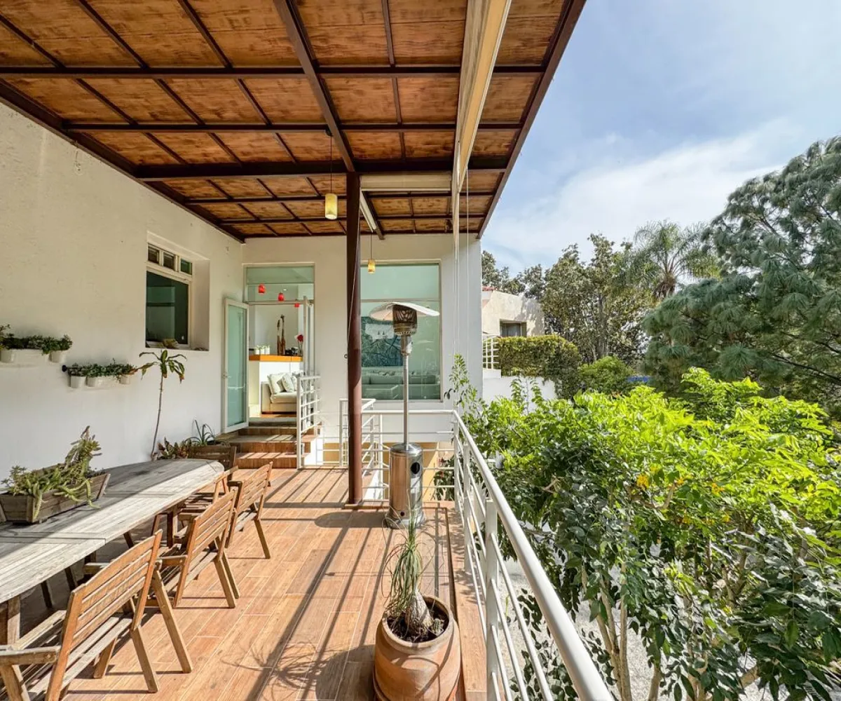 Casa En Venta,El Palomar,Paseo de Los Alamos 136, Tlajomulco de Zúñiga, Jalisco 45643, 4 Habitaciones,3 Baños,Paseo de Los Alamos,2,pnfZUSk