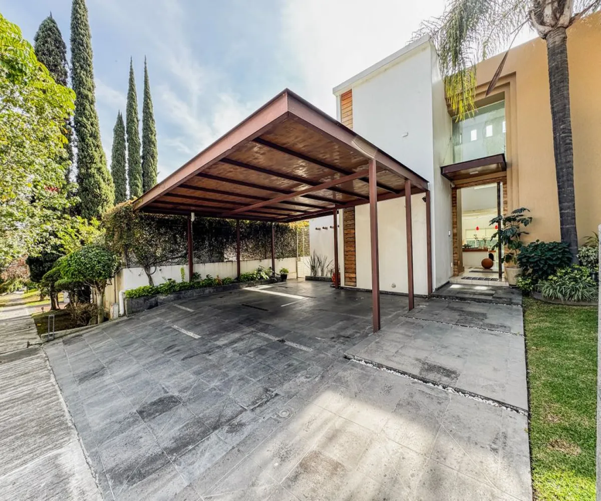 Casa En Venta,El Palomar,Paseo de Los Alamos 136, Tlajomulco de Zúñiga, Jalisco 45643, 4 Habitaciones,3 Baños,Paseo de Los Alamos,2,pnfZUSk