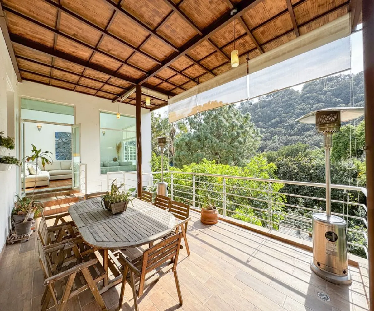 Casa En Venta,El Palomar,Paseo de Los Alamos 136, Tlajomulco de Zúñiga, Jalisco 45643, 4 Habitaciones,3 Baños,Paseo de Los Alamos,2,pnfZUSk