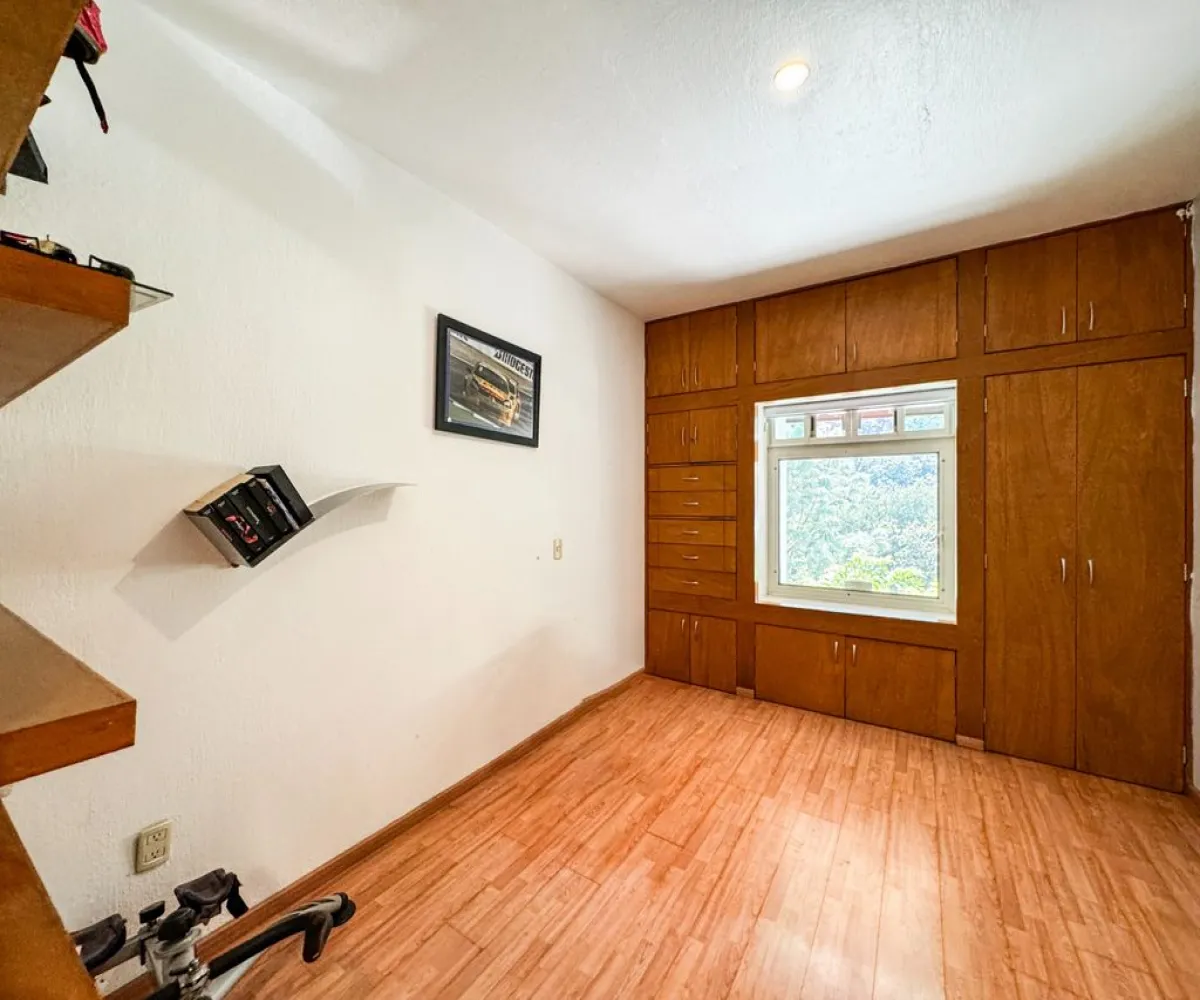 Casa En Venta,El Palomar,Paseo de Los Alamos 136, Tlajomulco de Zúñiga, Jalisco 45643, 4 Habitaciones,3 Baños,Paseo de Los Alamos,2,pnfZUSk