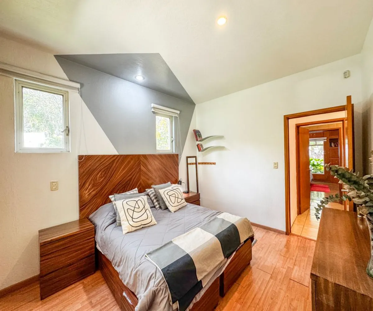 Casa En Venta,El Palomar,Paseo de Los Alamos 136, Tlajomulco de Zúñiga, Jalisco 45643, 4 Habitaciones,3 Baños,Paseo de Los Alamos,2,pnfZUSk