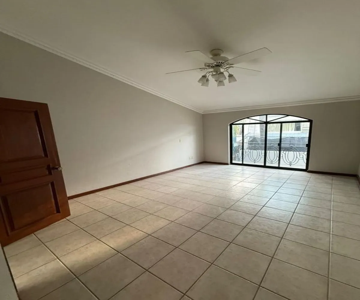 Casa En Renta,Virreyes,Avenida Naciones Unidas 5677, Zapopan, Jalisco 45110, 5 Habitaciones,3 Baños,Avenida Naciones Unidas,2,pl8P3pW