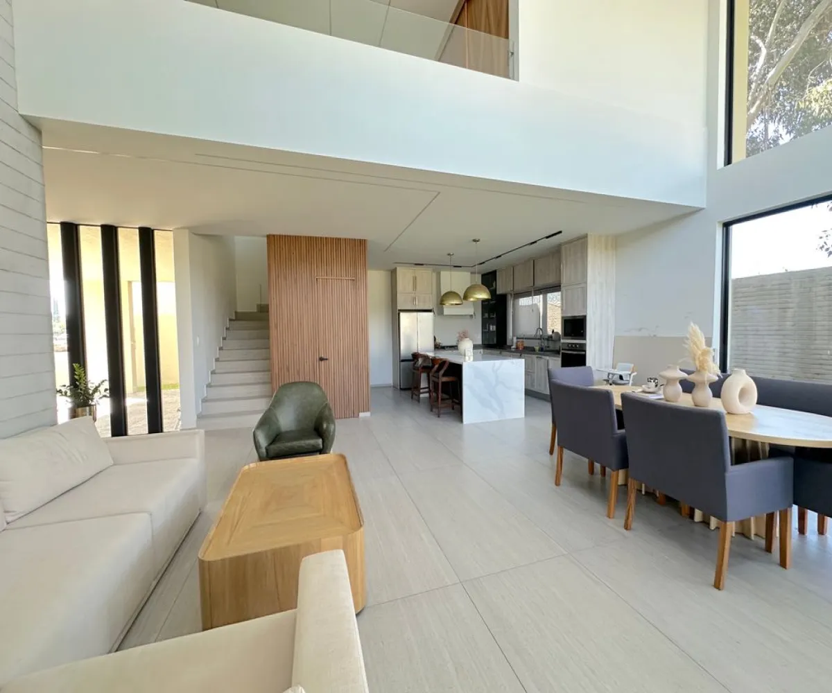 Casa En Venta,Hacienda de San Juan,Avenida General Ramón Corona 2500, Zapopan, Jalisco 45134, 4 Habitaciones,4 Baños,Avenida General Ramón Corona,2,pNyeWXv