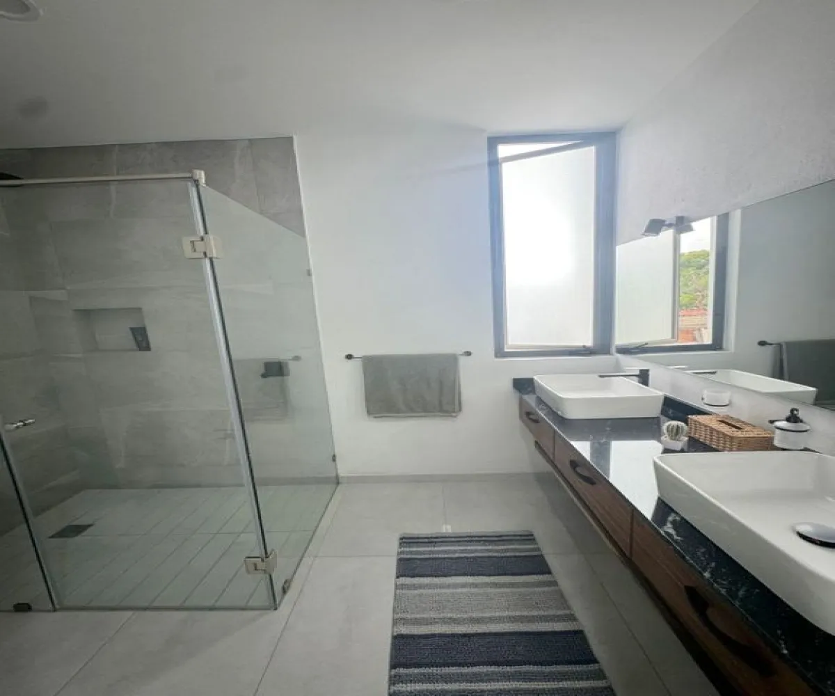 Casa En Venta,Santa Anita,Abasolo 180, Tlajomulco de Zúñiga, Jalisco 45645, 3 Habitaciones,3 Baños,Abasolo,3,pNgA5Mb