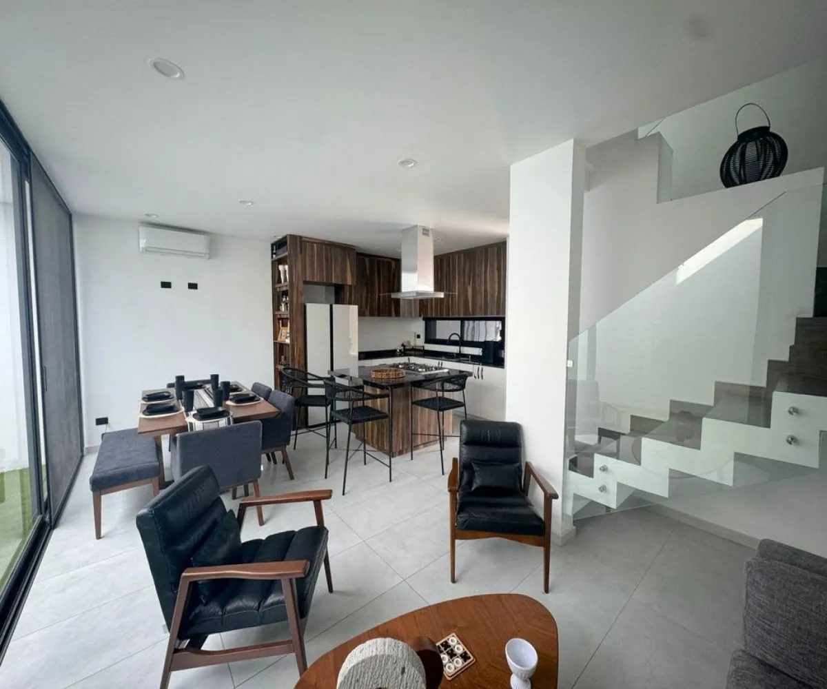 Casa En Venta,Santa Anita,Abasolo 180, Tlajomulco de Zúñiga, Jalisco 45645, 3 Habitaciones,3 Baños,Abasolo,3,pNgA5Mb