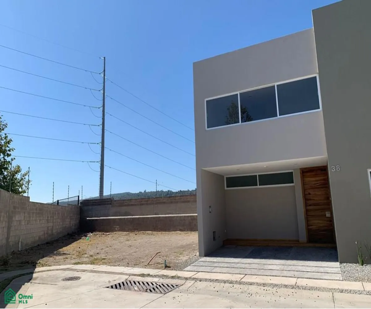 Terreno En Venta,Fraccionamiento EL CAMPESTRE,Av. de la Pradera, Coto Seneca 487, Zapopan, Jalisco 45221,Av. de la Pradera, Coto Seneca,MX251045583