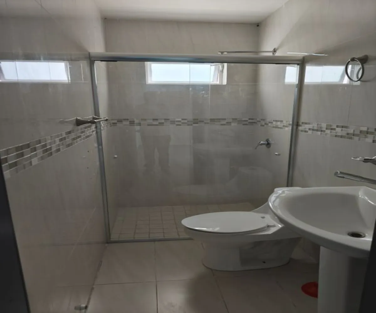 Casa En Venta,Lomas de Zapopan,Talavera S/N, Zapopan, Jalisco 45130, 9 Habitaciones,3 Baños,Talavera ,1,pe5yVNq