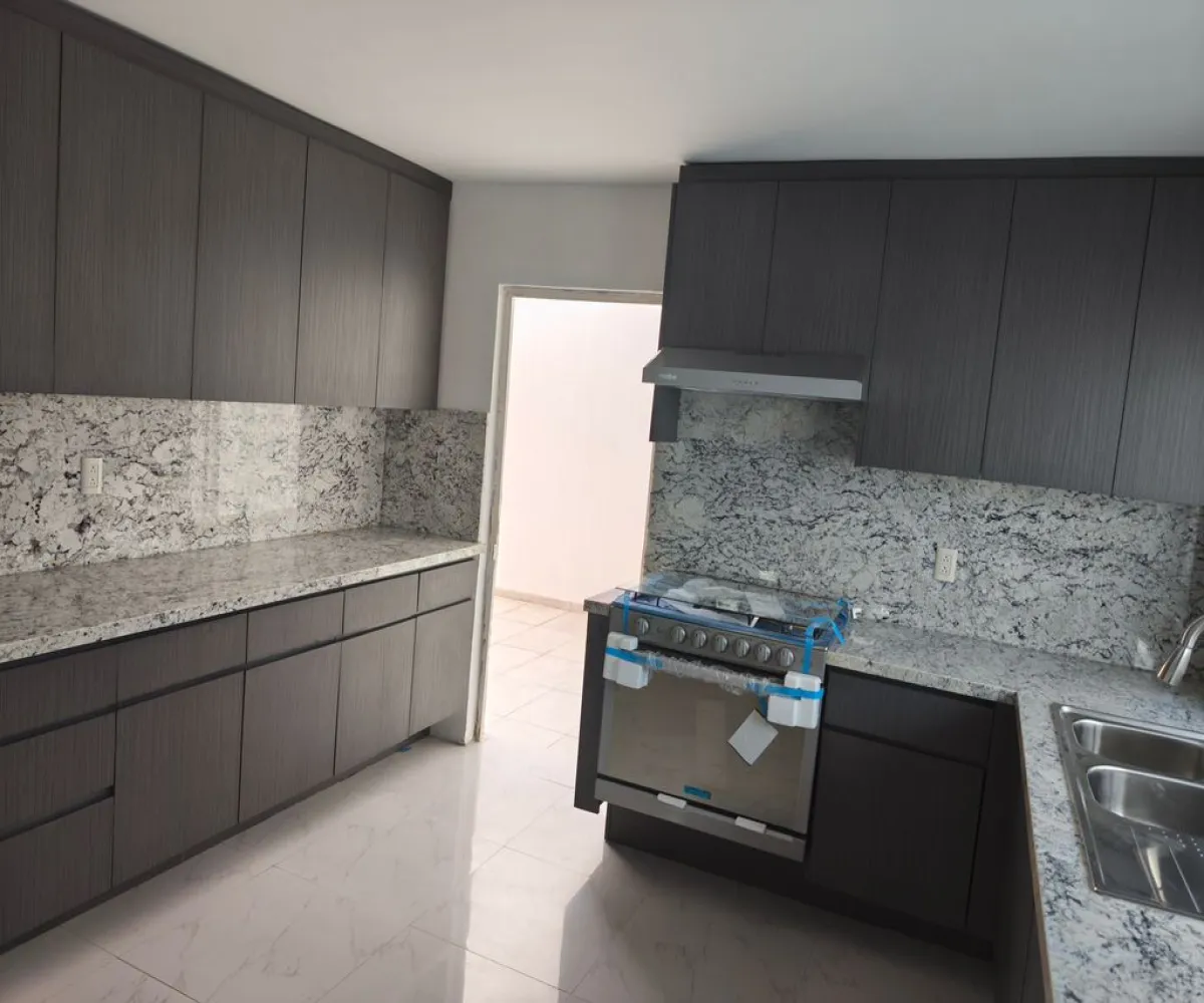 Casa En Venta,Lomas de Zapopan,Talavera S/N, Zapopan, Jalisco 45130, 9 Habitaciones,3 Baños,Talavera ,1,pe5yVNq