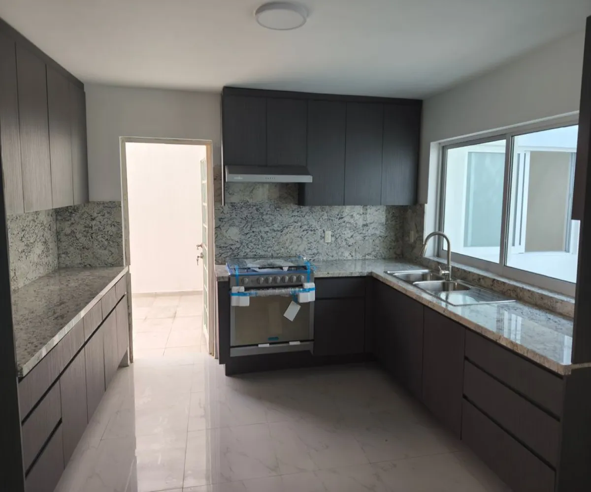 Casa En Venta,Lomas de Zapopan,Talavera S/N, Zapopan, Jalisco 45130, 9 Habitaciones,3 Baños,Talavera ,1,pe5yVNq
