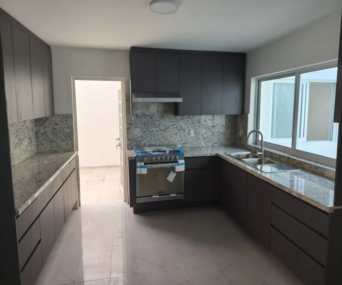 Casa En Venta,Lomas de Zapopan,Talavera S/N, Zapopan, Jalisco 45130, 9 Habitaciones,3 Baños,Talavera ,1,pe5yVNq