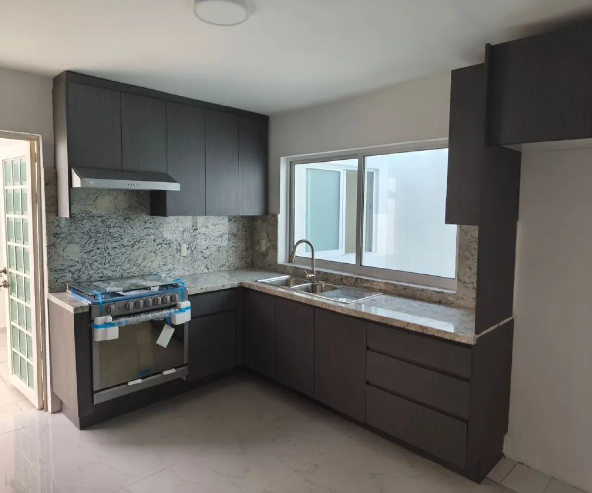 Casa En Venta,Lomas de Zapopan,Talavera S/N, Zapopan, Jalisco 45130, 9 Habitaciones,3 Baños,Talavera ,1,pe5yVNq