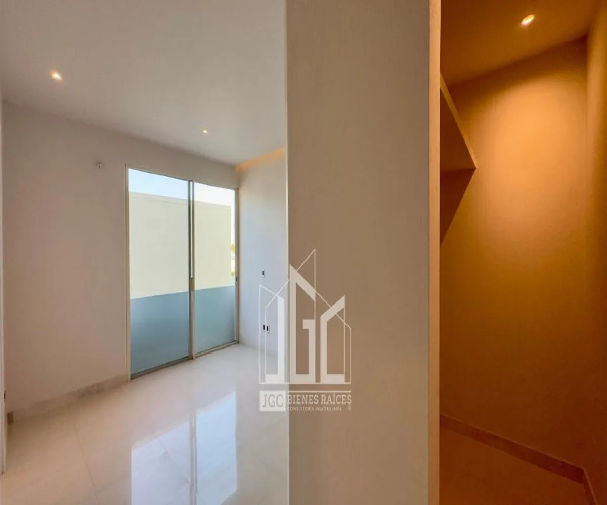 Casa En Venta,Los Gavilanes,Paseo Lago Nogal 63, Tlajomulco de Zúñiga, Jalisco 45645, 5 Habitaciones,6 Baños,Paseo Lago Nogal,3,pqqMoRo