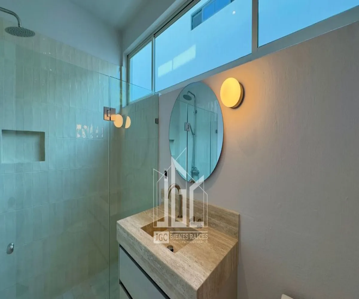 Casa En Venta,Los Gavilanes,Paseo Lago Nogal 63, Tlajomulco de Zúñiga, Jalisco 45645, 5 Habitaciones,6 Baños,Paseo Lago Nogal,3,pqqMoRo