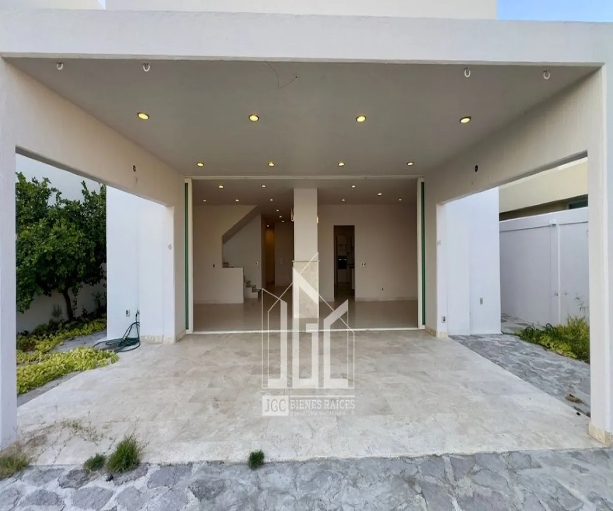 Casa En Venta,Los Gavilanes,Paseo Lago Nogal 63, Tlajomulco de Zúñiga, Jalisco 45645, 5 Habitaciones,6 Baños,Paseo Lago Nogal,3,pqqMoRo