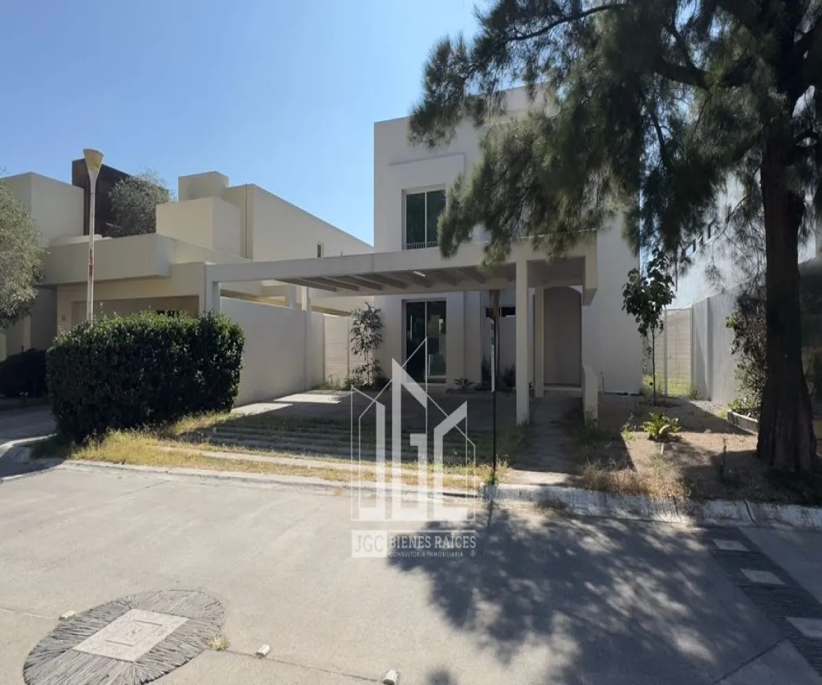 Casa En Venta,Los Gavilanes,Paseo Lago Nogal 63, Tlajomulco de Zúñiga, Jalisco 45645, 5 Habitaciones,6 Baños,Paseo Lago Nogal,3,pqqMoRo