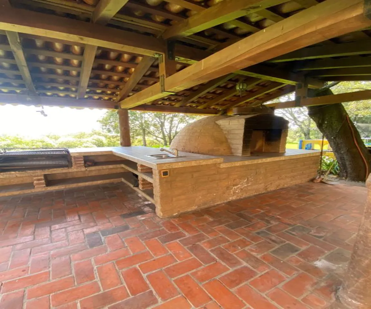 En Venta,Pinares Tapalpa ,Paseo de los Encinos 765 86 B, Tapalpa, Jalisco 44160, 4 Habitaciones,4 Baños,Paseo de los Encinos ,3,pXtQOcX