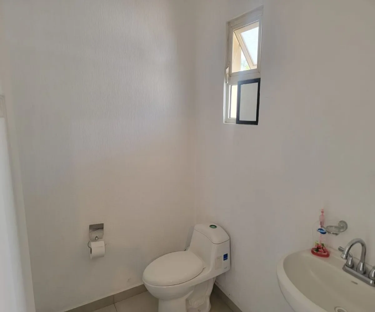 Casa En Venta,Alta California Residencial,Boulevard Alta California 55, Tlajomulco de Zúñiga, Jalisco 45650, 3 Habitaciones,3 Baños,Boulevard Alta California,2,pdkPJAs