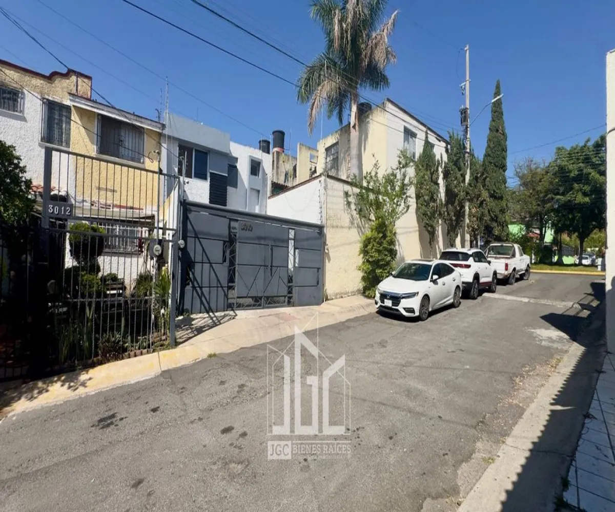 Casa En Venta,Revolución,Canutillo 3010, San Pedro Tlaquepaque, Jalisco 45580, 2 Habitaciones,2 Baños,Canutillo,2,pH4e7ip