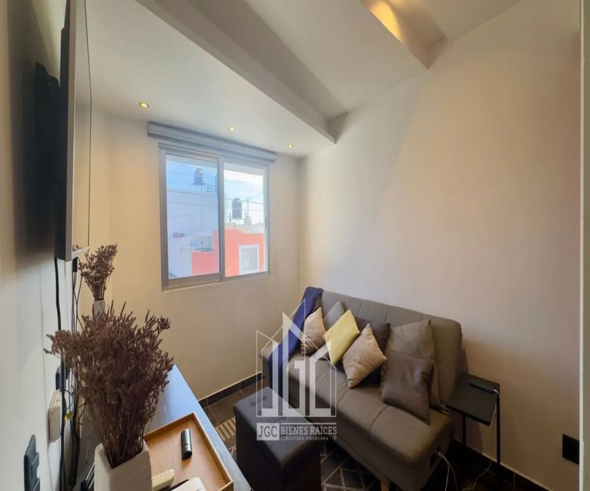 Casa En Venta,Revolución,Canutillo 3010, San Pedro Tlaquepaque, Jalisco 45580, 2 Habitaciones,2 Baños,Canutillo,2,pH4e7ip