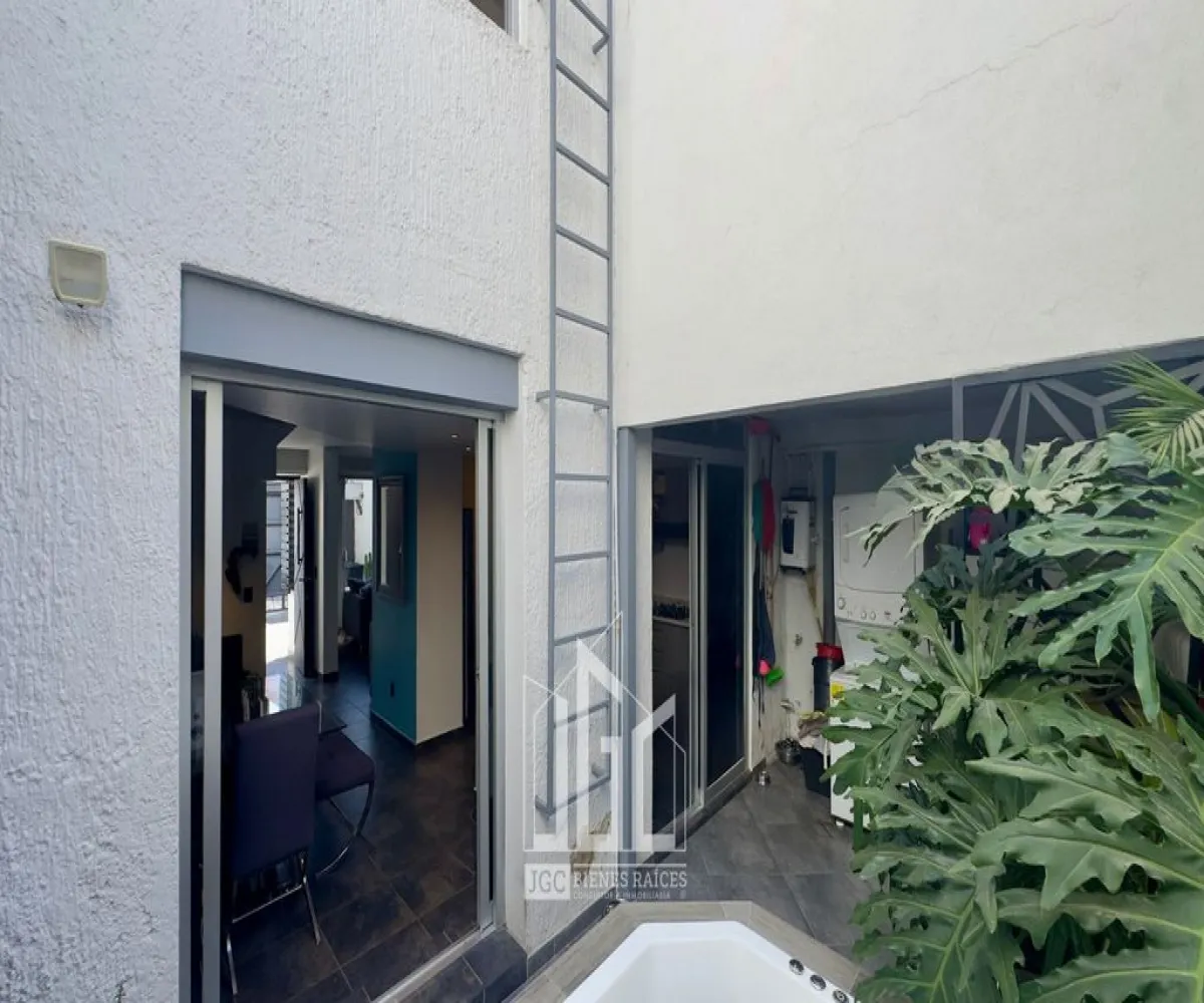 Casa En Venta,Revolución,Canutillo 3010, San Pedro Tlaquepaque, Jalisco 45580, 2 Habitaciones,2 Baños,Canutillo,2,pH4e7ip