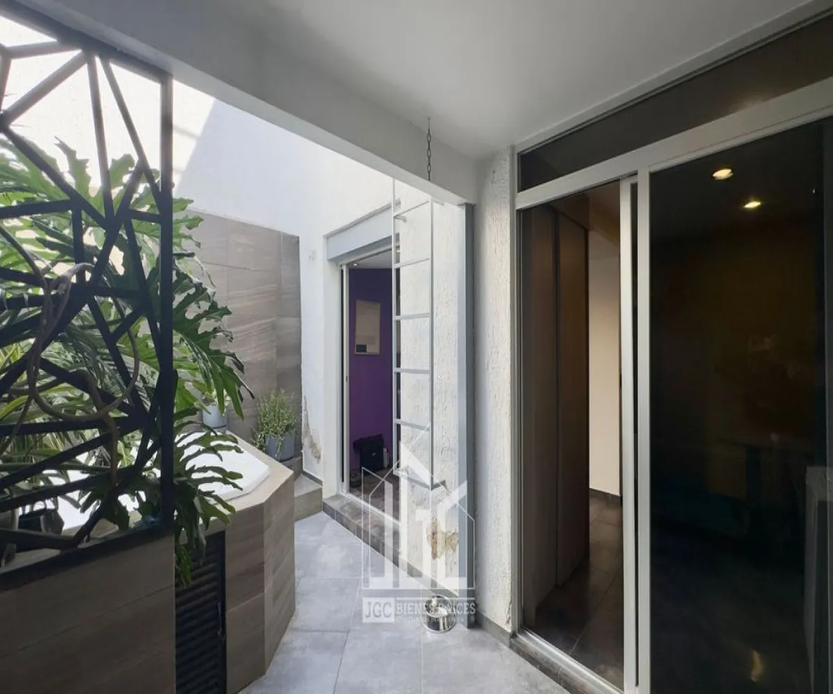 Casa En Venta,Revolución,Canutillo 3010, San Pedro Tlaquepaque, Jalisco 45580, 2 Habitaciones,2 Baños,Canutillo,2,pH4e7ip