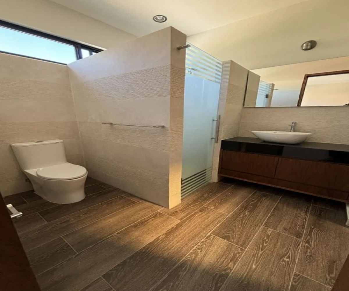 Casa En Venta,Bugambilias,Circuito de las Flores Poniente 3554, Zapopan, Jalisco 45237, 3 Habitaciones,3 Baños,Circuito de las Flores Poniente,2,p6EoedN