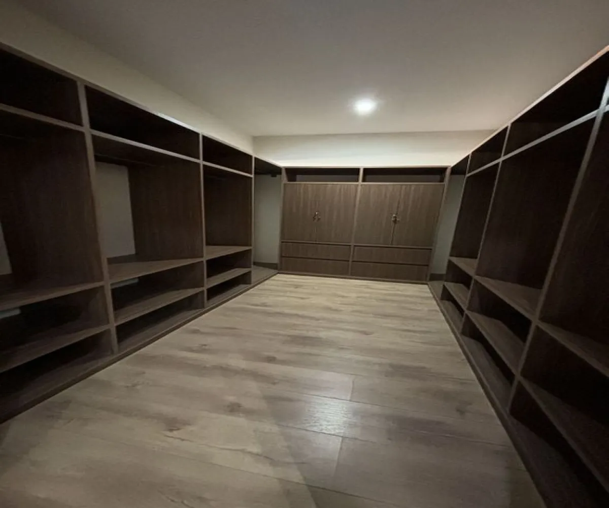 Casa En Venta,Bugambilias,Circuito de las Flores Poniente 3554, Zapopan, Jalisco 45237, 3 Habitaciones,3 Baños,Circuito de las Flores Poniente,2,p6EoedN