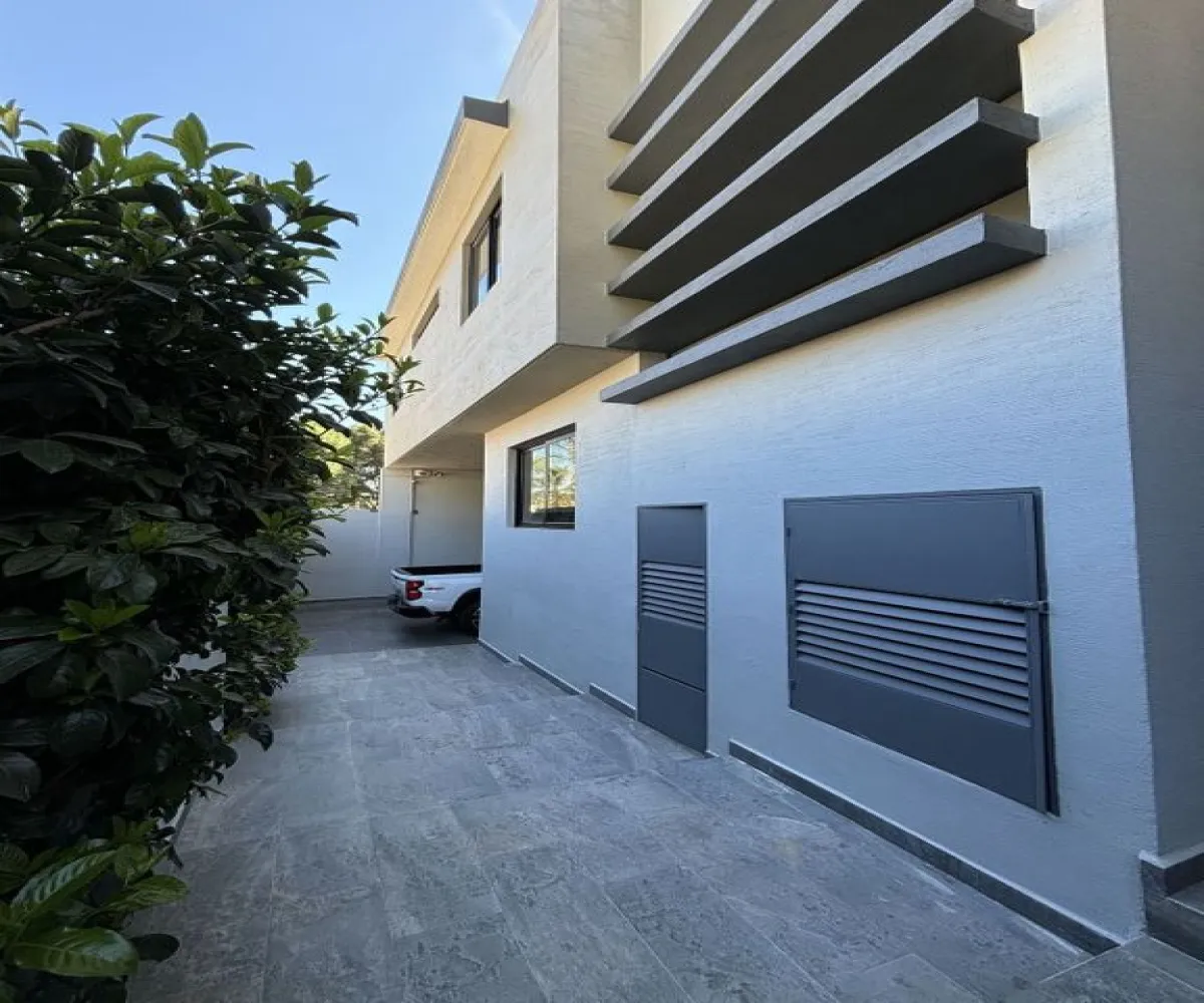 Casa En Venta,Bugambilias,Circuito de las Flores Poniente 3554, Zapopan, Jalisco 45237, 3 Habitaciones,3 Baños,Circuito de las Flores Poniente,2,p6EoedN