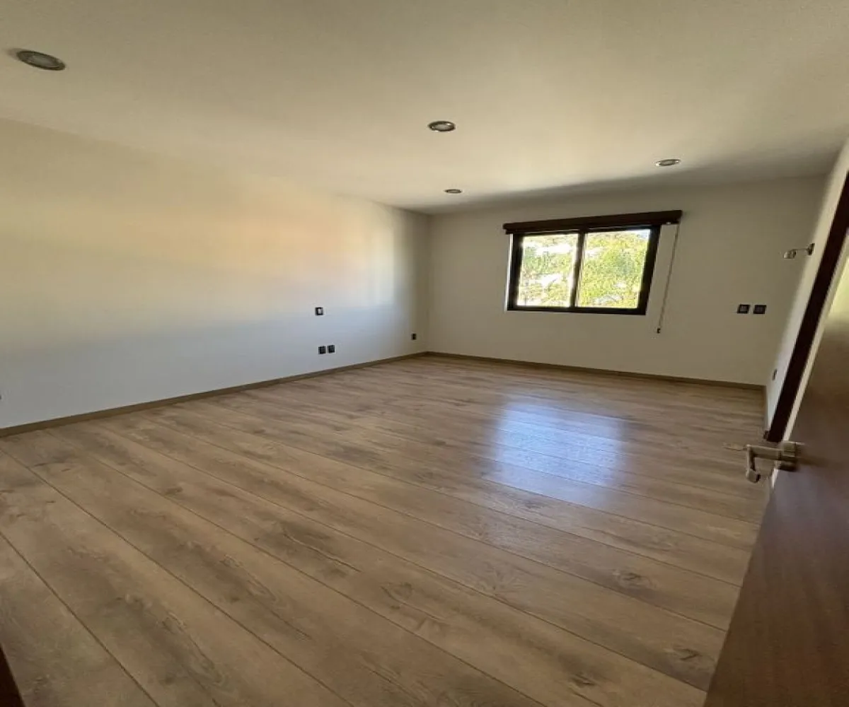 Casa En Venta,Bugambilias,Circuito de las Flores Poniente 3554, Zapopan, Jalisco 45237, 3 Habitaciones,3 Baños,Circuito de las Flores Poniente,2,p6EoedN